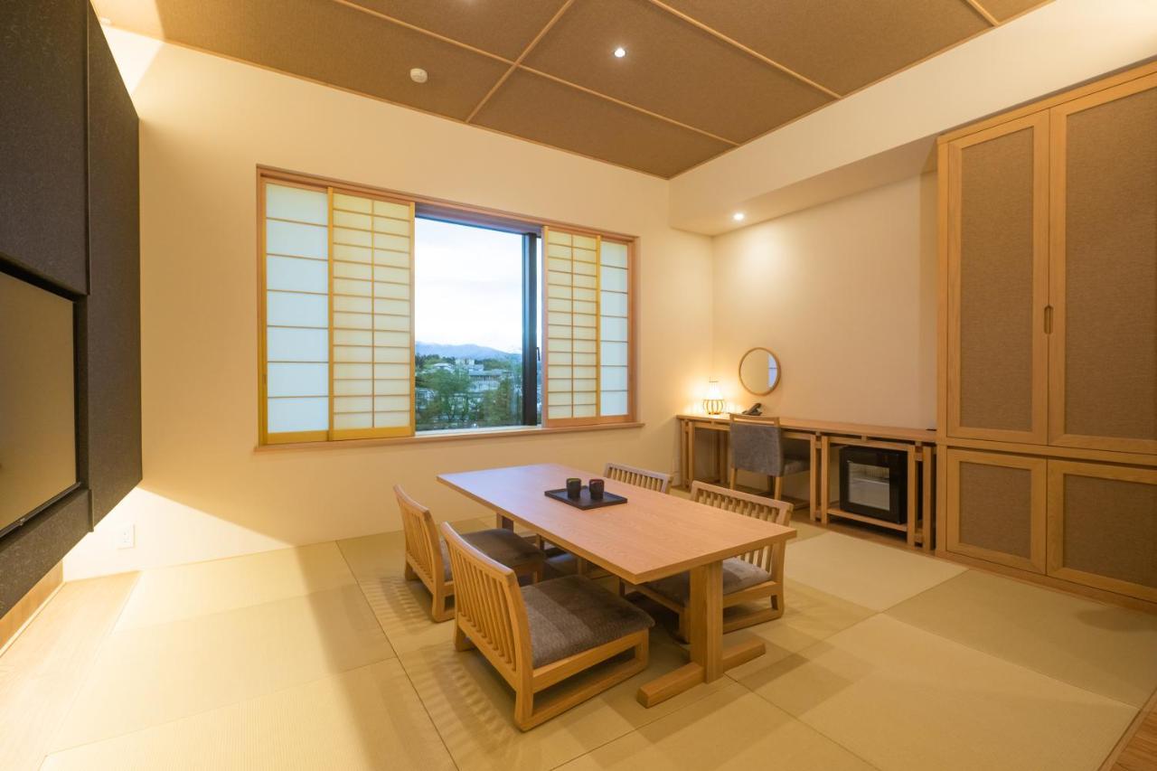 Urakusatsu Tou Extérieur photo